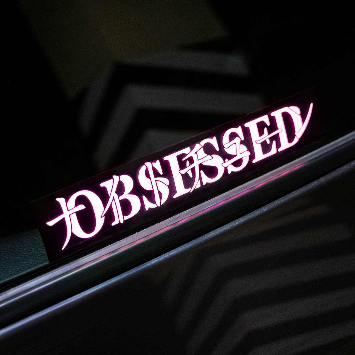 panel-obsessed-3-1200